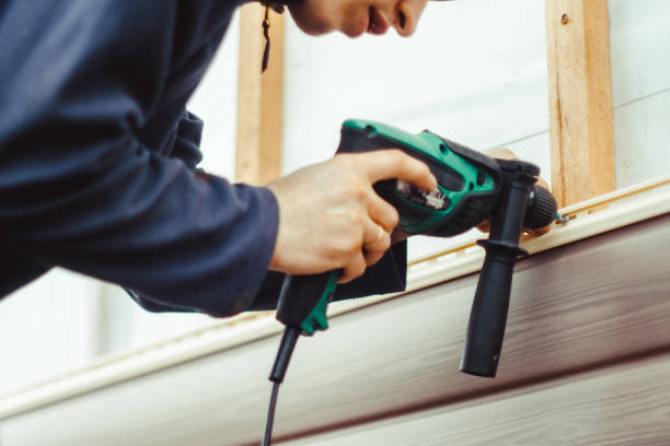 Siding Removal and Disposal in Jones Creek, TX